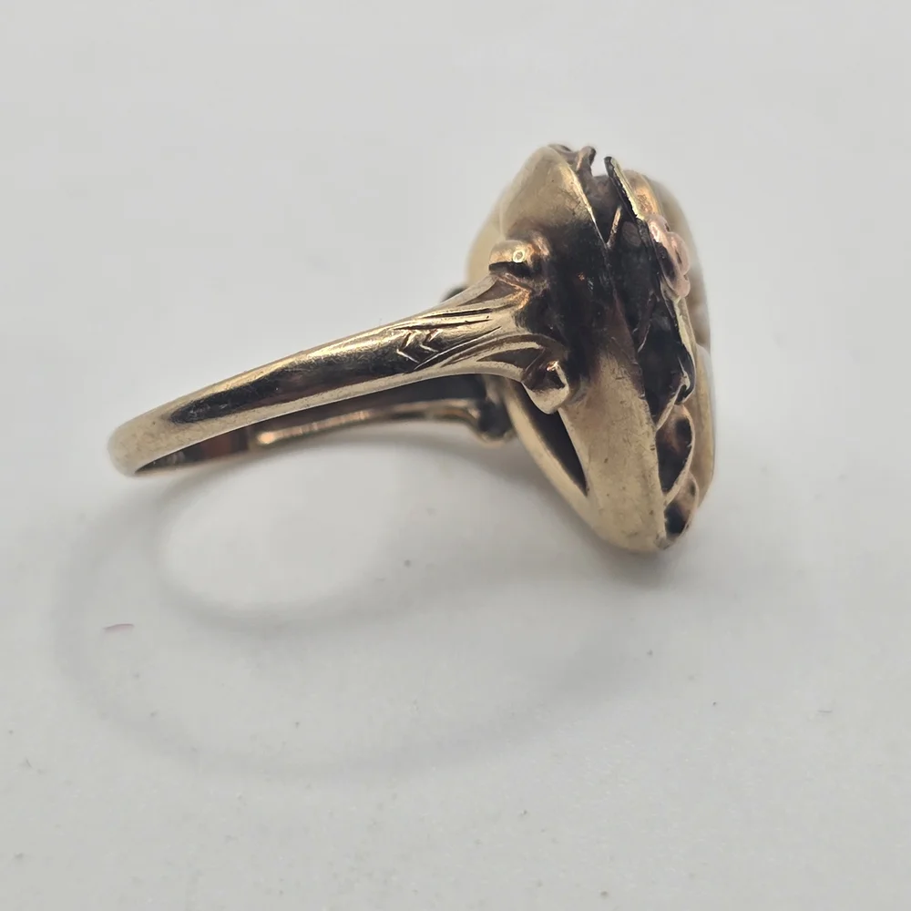 10k Gold Cameo Heart Ring - Picture 4 of 8